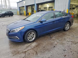 Hyundai Sonata SE 2.4L 4 2015