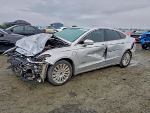 Ford Fusion SE PHEV 2.0L 4 2014