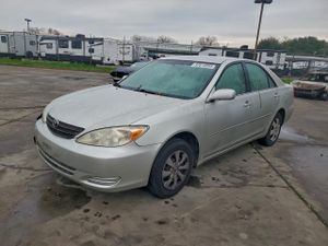 Toyota Camry LE 2.4L 4 2003
