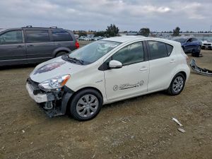 Toyota Prius 1.5L 4 2014