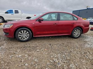 Volkswagen Passat S 1.8L 4 2015