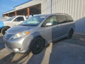 Toyota Sienna XLE 3.5L 6 2012