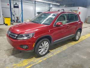 Volkswagen Tiguan S 2.0L 4 2012