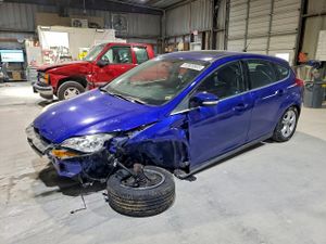 Ford Focus TITANIUM 2.0L 4 2014