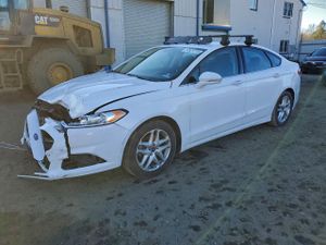 Ford Fusion SE 2.5L 4 2014