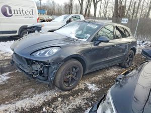 Porsche Macan 2.0L 4 2017