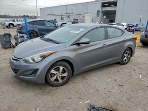 Hyundai Elantra SE 1.8L 4 2014