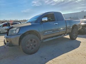 Nissan Titan XE 5.6L 8 2007