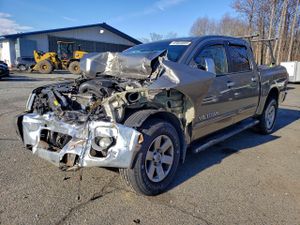 Nissan Titan XE 5.6L 8 2007