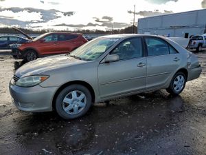 Toyota Camry LE 2.4L 4 2005