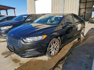 Ford Fusion SE 2.5L 4 2013