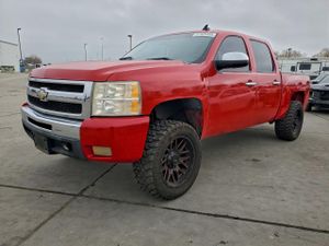 Chevrolet Silverado 1500 C1500 LT 5.3L 8 2011