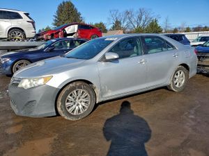 Toyota Camry BASE 2.5L 4 2012