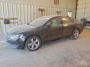 Volkswagen Passat SE 2.5L 5 2012