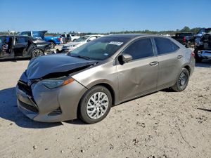 Toyota Corolla L 1.8L 4 2018