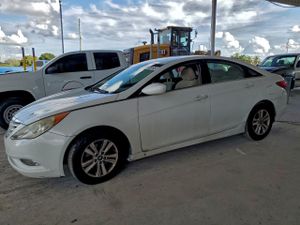Hyundai Sonata GLS 2.4L 4 2013