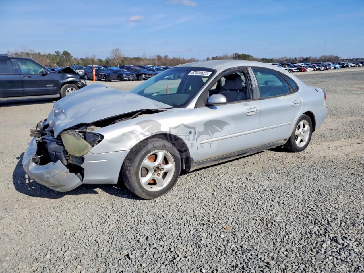 Ford Taurus SE 3.0L 6 2001