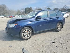 Mitsubishi Outlander SE 2.4L 4 2014