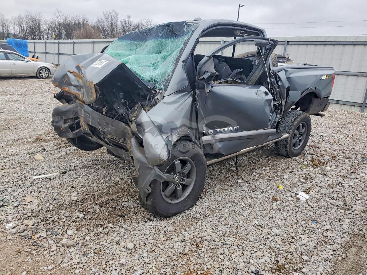 Nissan Titan S 5.6L 8 2015