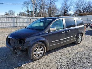 Chrysler Town & Country LIMITED 4.0L 6 2010