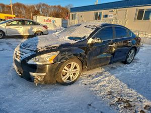 Nissan Altima 3.5S 3.5L 6 2015