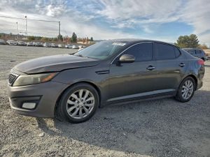 Kia Optima LX 2.4L 4 2015