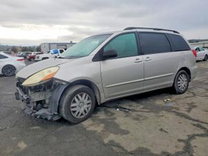 Toyota Sienna CE 3.3L 6 2006