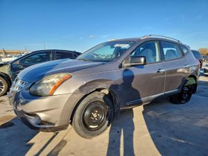Nissan Rogue S 2.5L 4 2014