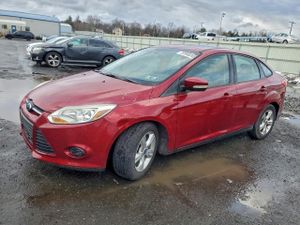 Ford Focus SE 2.0L 4 2013