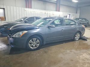 Nissan Altima BASE 2.5L 4 2010