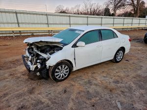 Toyota Corolla BASE 1.8L 4 2013