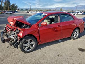 Toyota Corolla BASE 1.8L 4 2013