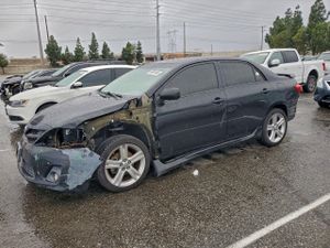 Toyota Corolla BASE 1.8L 4 2013