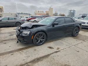 Chrysler 300 TOURING 3.6L 6 2020