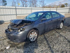 Toyota Camry BASE 2.5L 4 2011