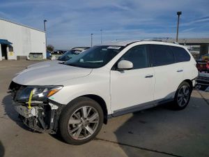 Nissan Pathfinder S 3.5L 6 2014