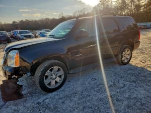 GMC Yukon SLT 5.3L 8 2013