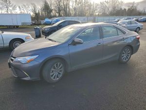 Toyota Camry LE 2.5L 4 2015