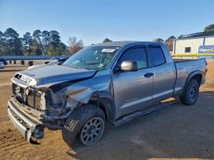Toyota Tundra DOUBLE CAB SR 4.6L 8 2014