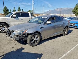 Kia Optima LX 2.4L 4 2015