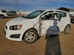 Chevrolet Aveo (Sonic) LT 1.4L 4 2013