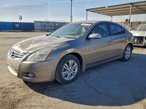 Nissan Altima BASE 2.5L 4 2011