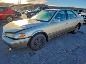 Toyota Camry LE 2.2L 4 1999