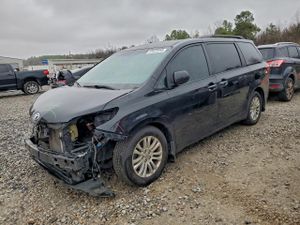 Toyota Sienna XLE 3.5L 6 2015