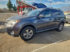 Toyota Rav4 XLE 2.5L 4 2015