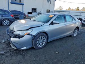 Toyota Camry LE 2.5L 4 2015