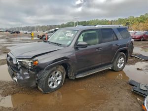 Toyota 4Runner SR5 4.0L 6 2015