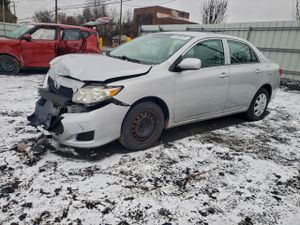 Toyota Corolla BASE 1.8L 4 2010