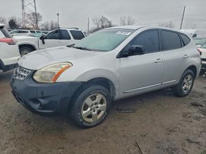 Nissan Rogue S 2.5L 4 2013
