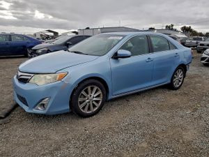 Toyota Camry BASE 2.5L 4 2012
